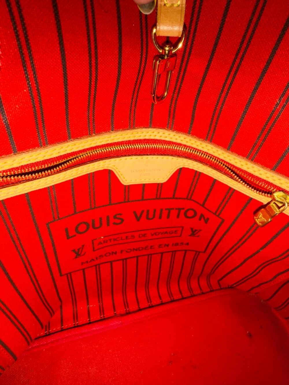 Louis Vuitton Neverfull MM Monogram w/ Cherry Interior | Includes Pochette - Picture 12 of 16